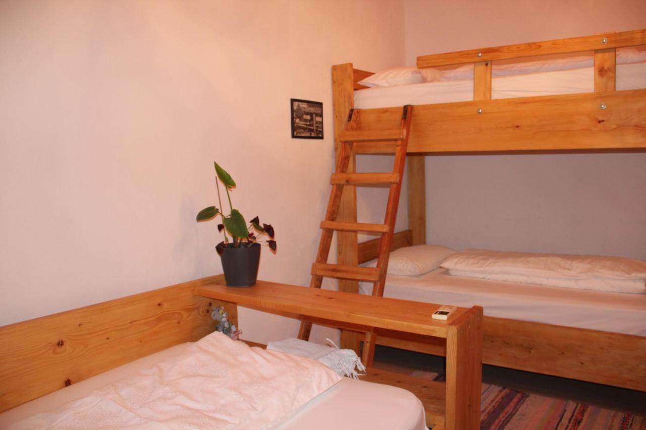 Cozy Big Apartment With Balcony Tirana Bagian luar foto
