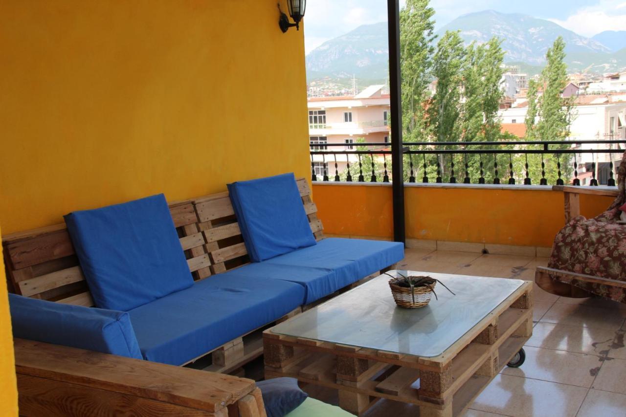 Cozy Big Apartment With Balcony Tirana Bagian luar foto