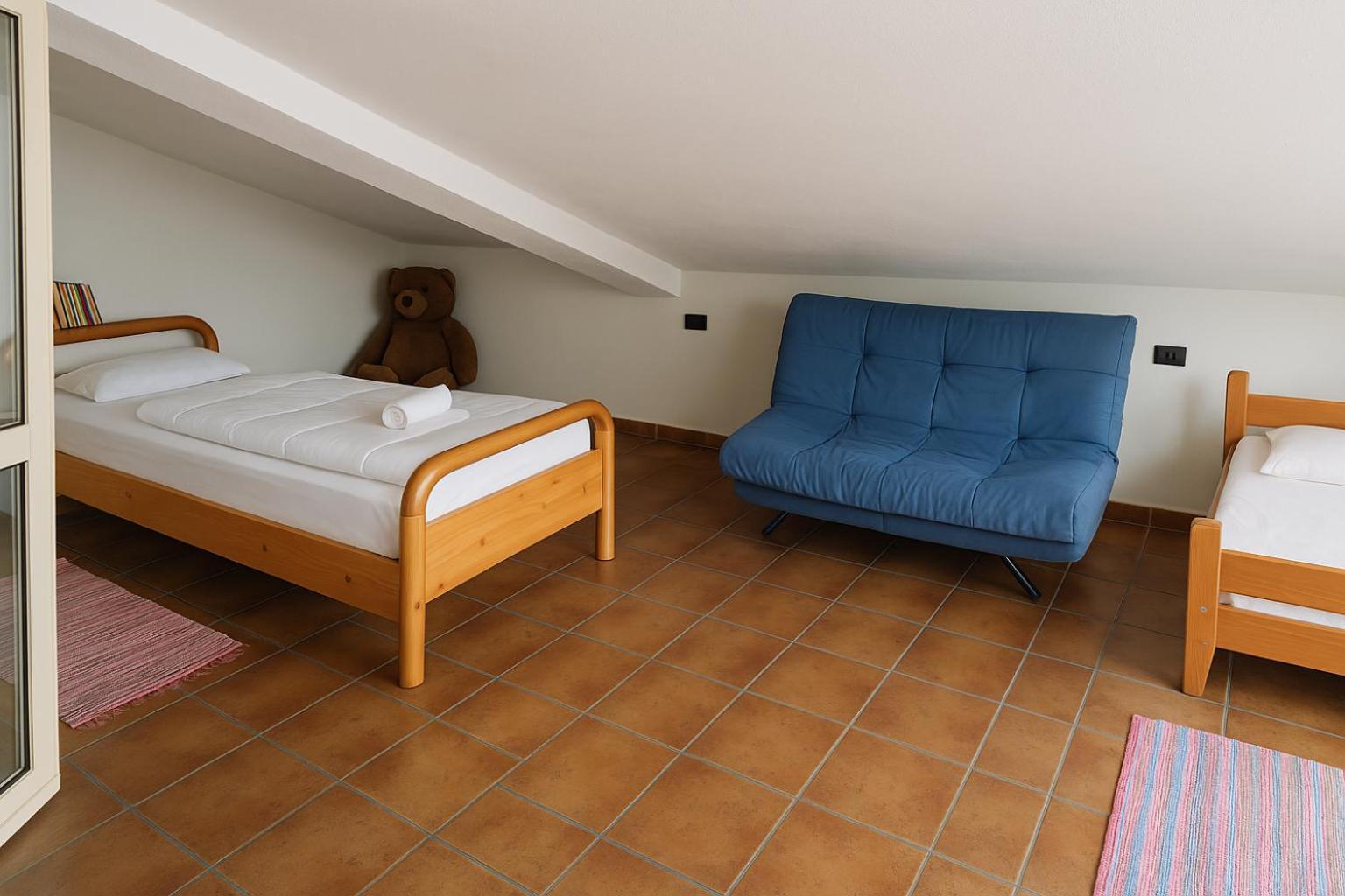 Cozy Big Apartment With Balcony Tirana Bagian luar foto