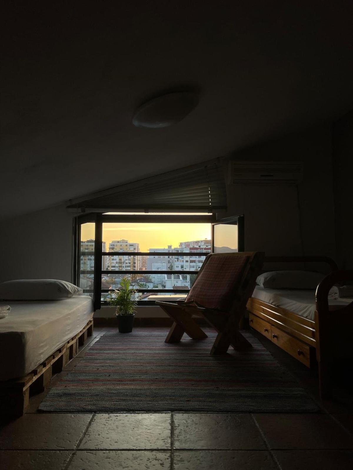 Cozy Big Apartment With Balcony Tirana Bagian luar foto