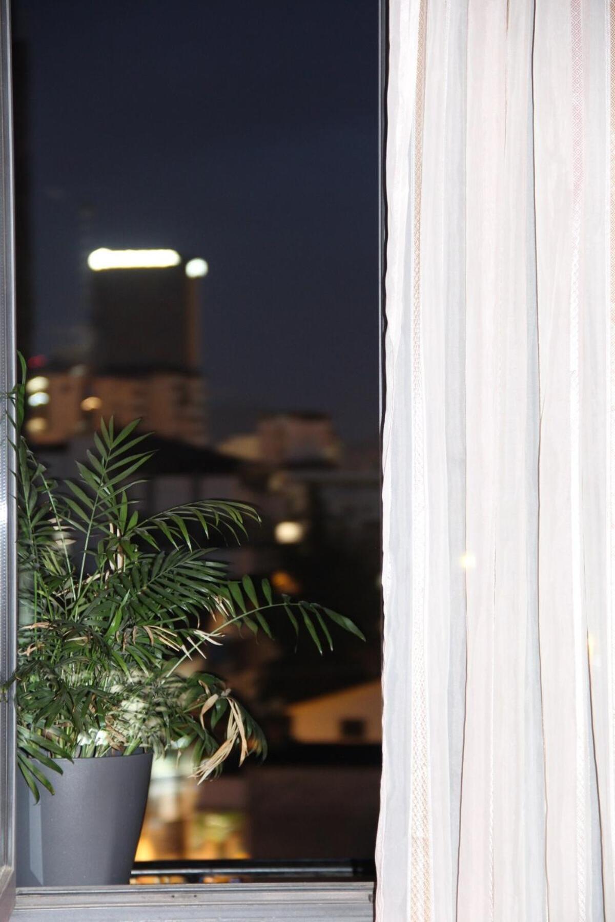 Cozy Big Apartment With Balcony Tirana Bagian luar foto